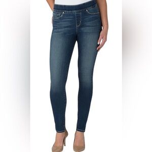 NWT Signature Gold Levi's Strauss Women’s Totally Shaping High Rise Pullon Jeans